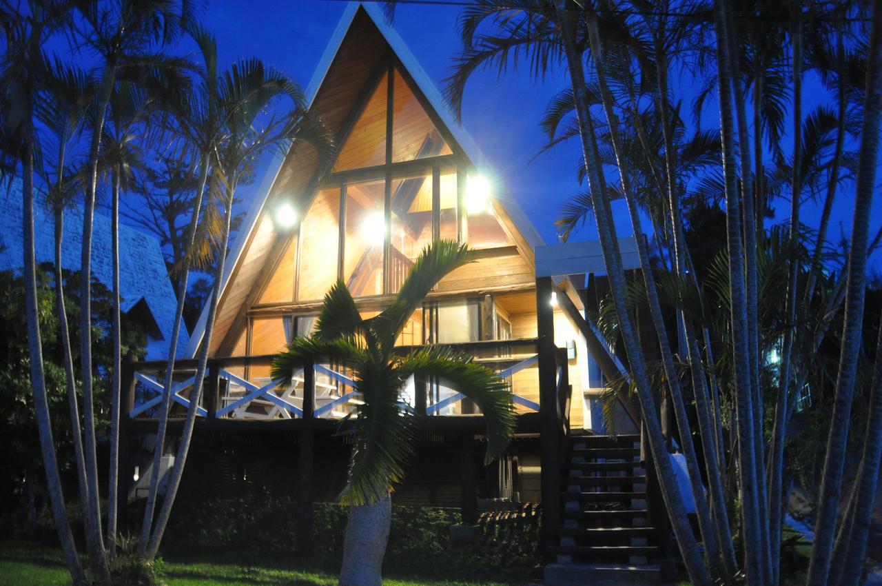 Sea Breeze Villa Onna Exterior photo